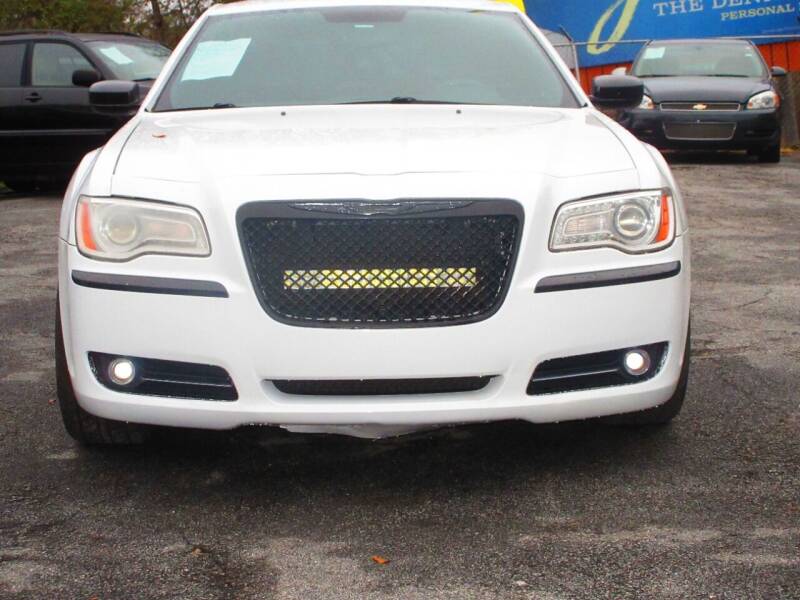 2013 Chrysler 300 for sale at Garcia Trucks Auto Sales Inc. in Austell GA