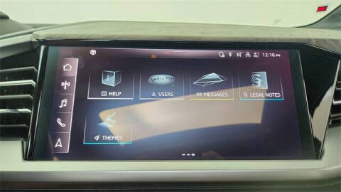 2024 Audi Q4 e-tron quattro Premium Plus 50