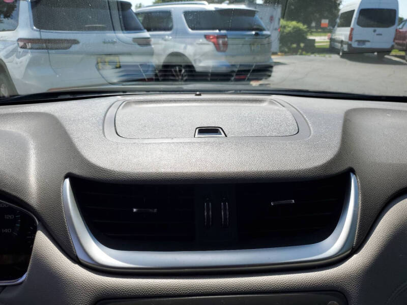 2017 Chevrolet Traverse LS