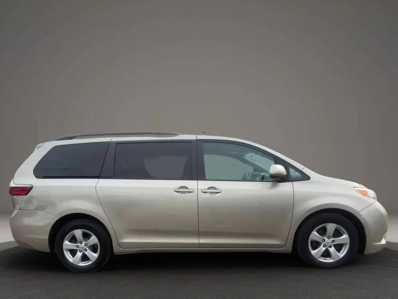 2017 Toyota Sienna