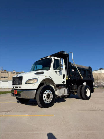 2013 Freightliner M2 106