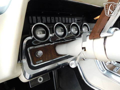 1966 Ford Thunderbird