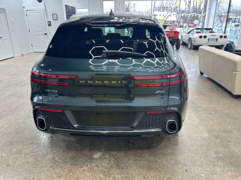 2023 Genesis GV70 2.5T Standard