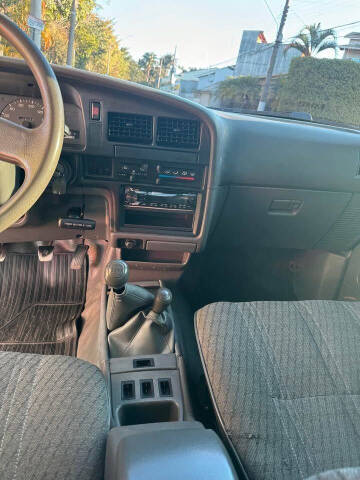 1995 Toyota Hilux