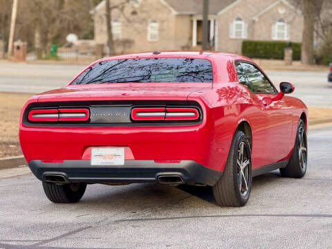 2016 Dodge Challenger SXT Plus