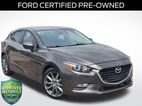 2018 Mazda MAZDA3 Touring