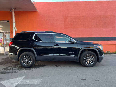 2017 GMC Acadia SLT-1