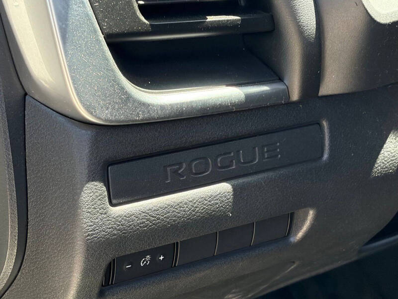 2022 Nissan Rogue S