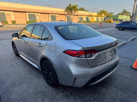 2020 Toyota Corolla LE