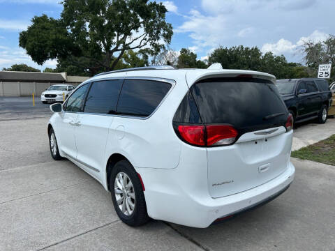 2019 Chrysler Pacifica Touring L