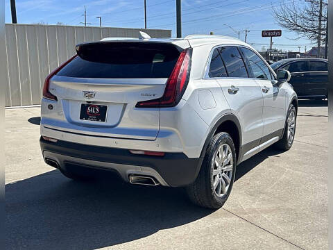 2021 Cadillac XT4 Premium Luxury