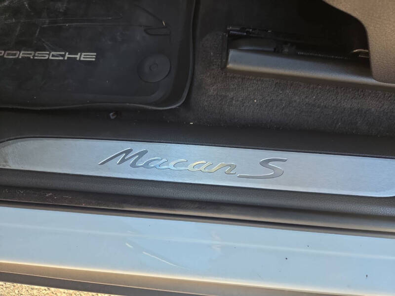 2015 Porsche Macan S