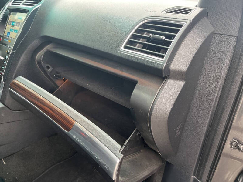 2017 Ford Explorer Limited