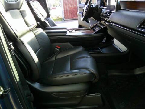 2018 Lincoln Navigator Select