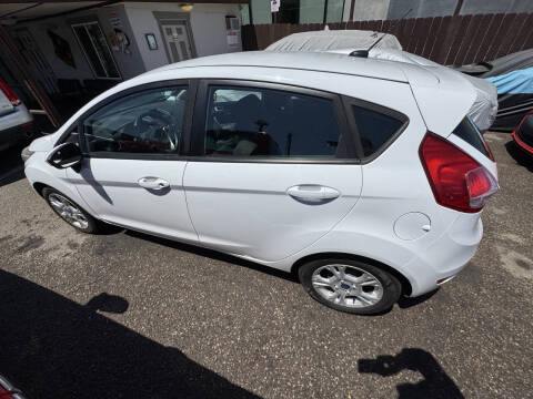 2015 Ford Fiesta SE