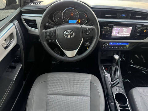 2015 Toyota Corolla LE