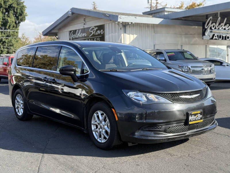 2022 Chrysler Voyager LX