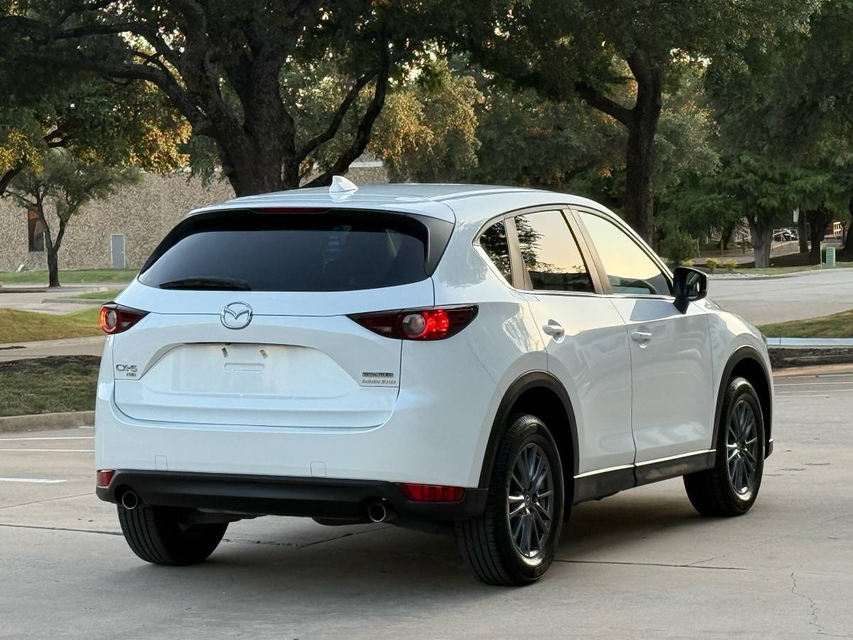 View vehicle photo 7