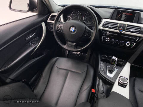 2016 BMW 3 Series 320i
