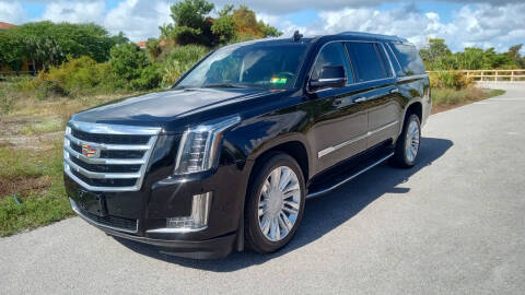 2017 Cadillac Escalade ESV Luxury