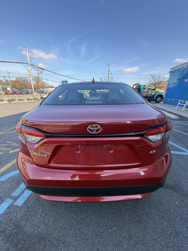 2021 Toyota Corolla LE photo 4