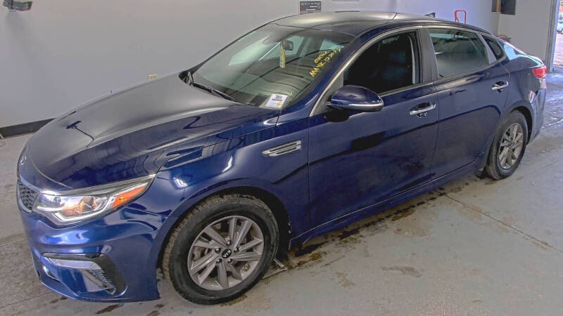 2020 Kia Optima LX's photo