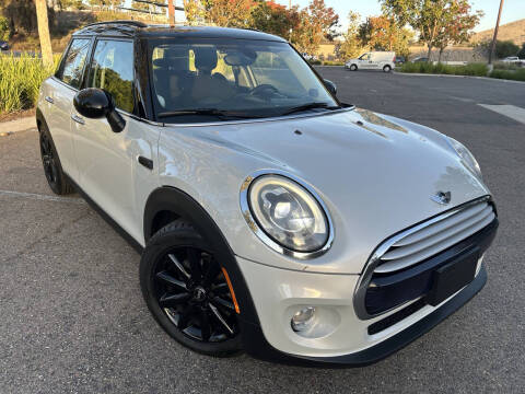 2015 MINI Hardtop 4 Door Cooper