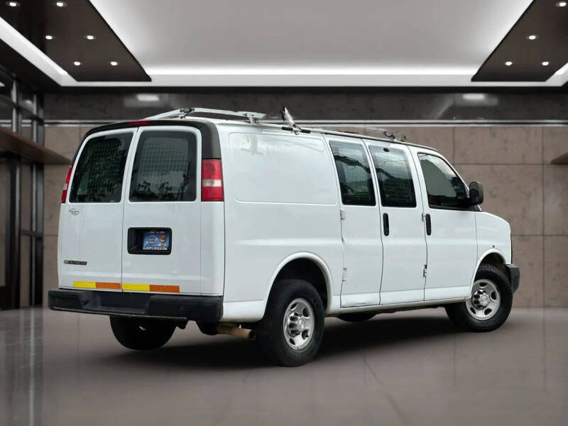 2017 Chevrolet Express 2500
