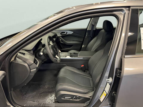 2025 Acura TLX w/Tech