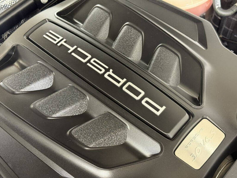 2015 Porsche Macan S