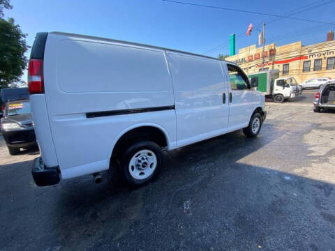 2019 GMC Savana 2500