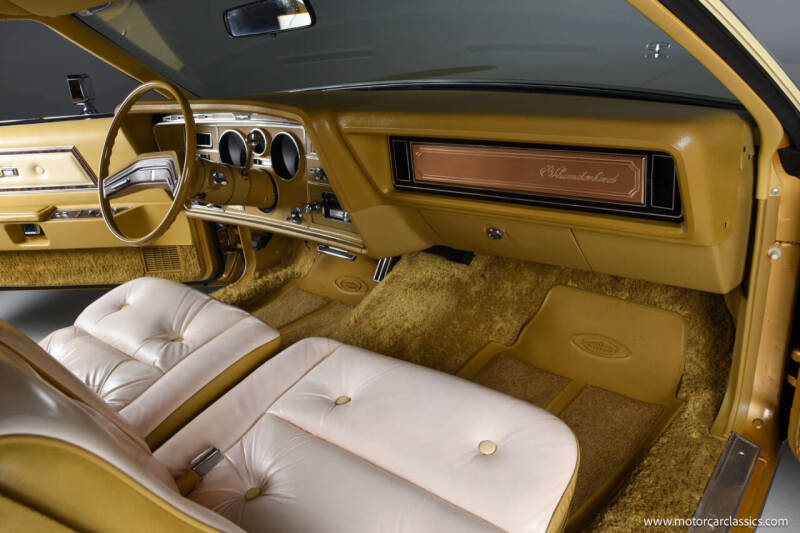 1976 Ford Thunderbird