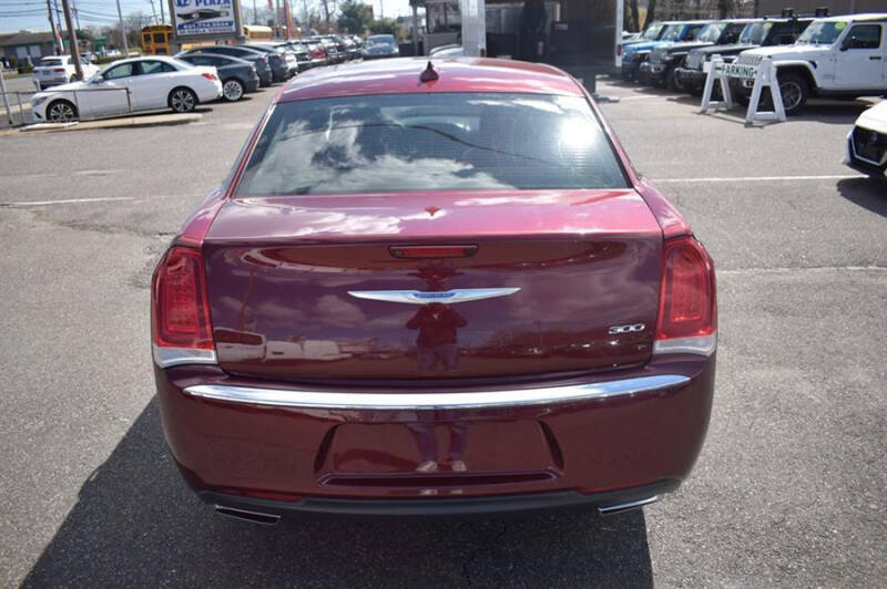 2018 Chrysler 300 Limited