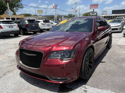 2018 Chrysler 300 S