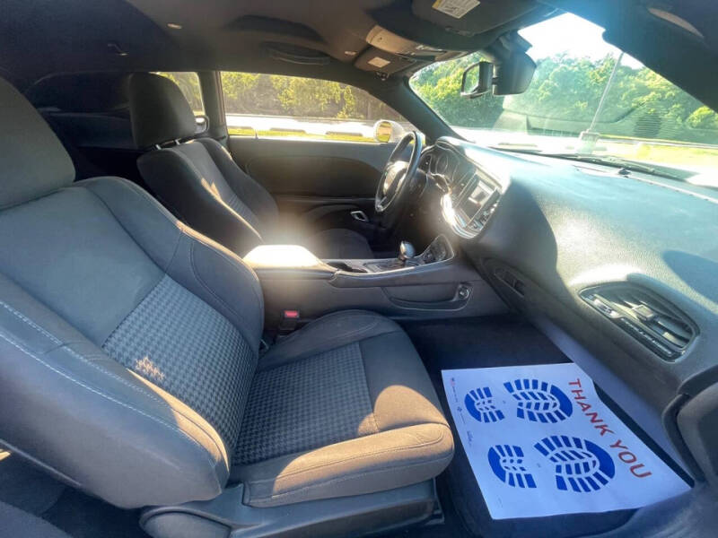 2019 Dodge Challenger SXT