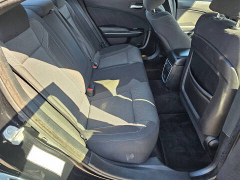 2017 Dodge Charger SXT