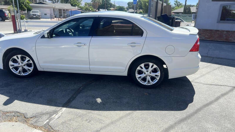 2012 Ford Fusion SE photo 6