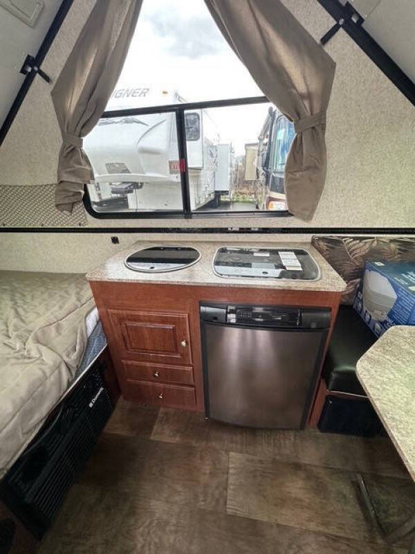 2016 Forest River ROCKWOOD HW192HW