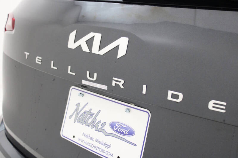 2023 Kia Telluride LX
