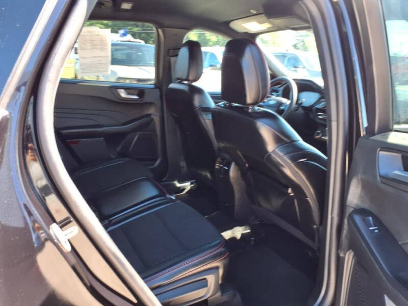 2025 Ford Escape ST-Line