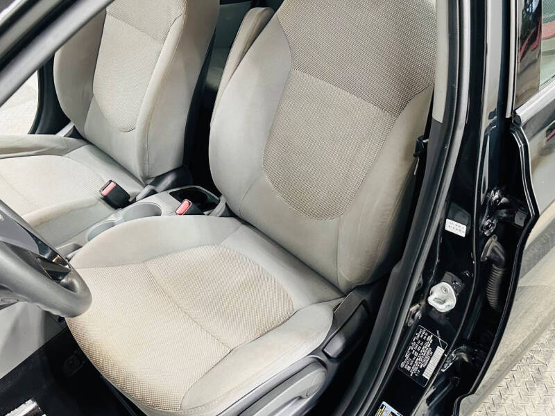 2013 Hyundai Accent GS