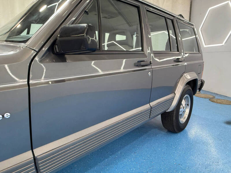 1990 Jeep Cherokee Laredo