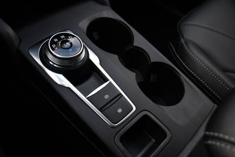 2026 Ford Escape Hybrid Platinum