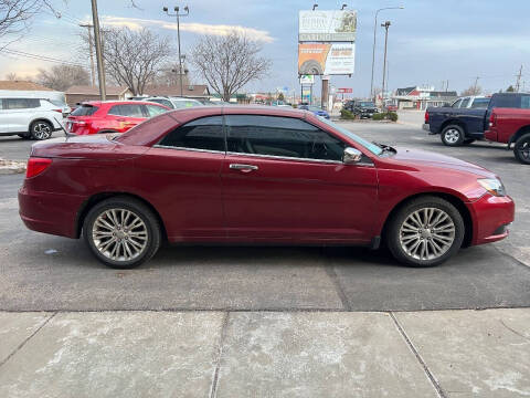 2013 Chrysler 200 Limited