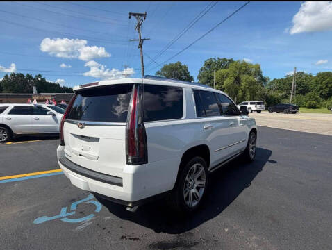 2018 Cadillac Escalade Platinum