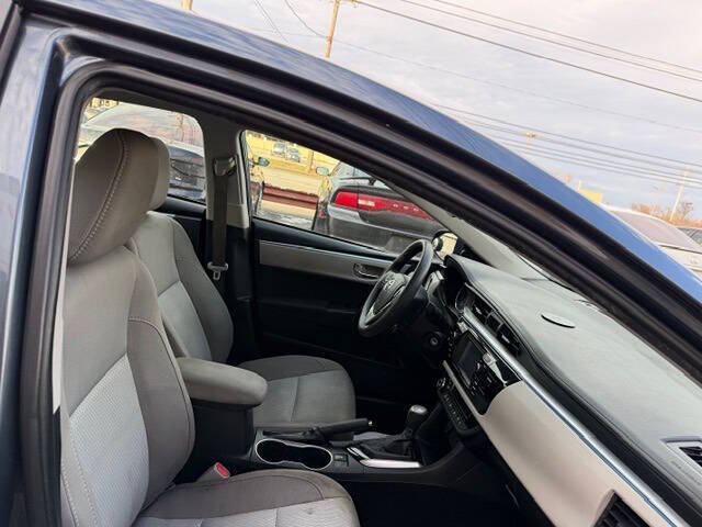 2016 Toyota Corolla LE