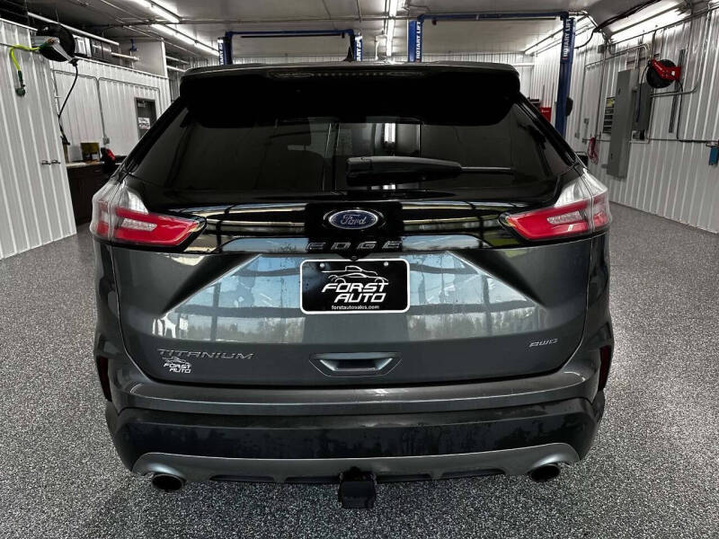 2022 Ford Edge Titanium