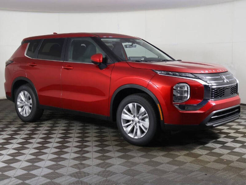 2025 Mitsubishi Outlander ES