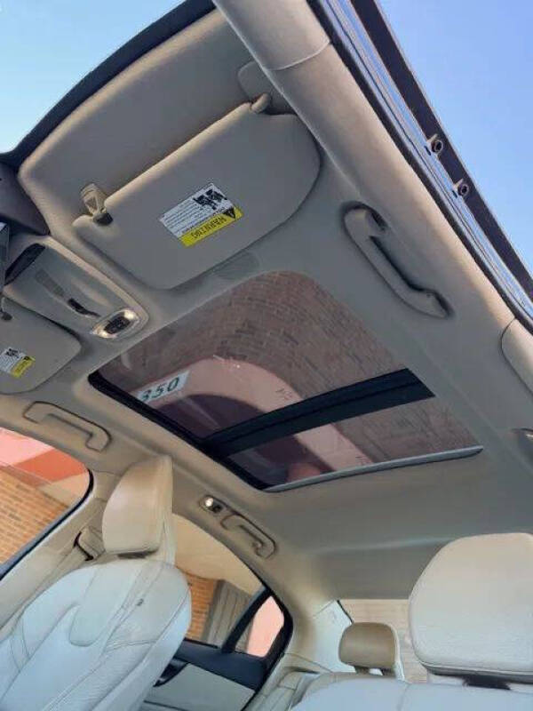 2021 Volvo S60 T5 Momentum