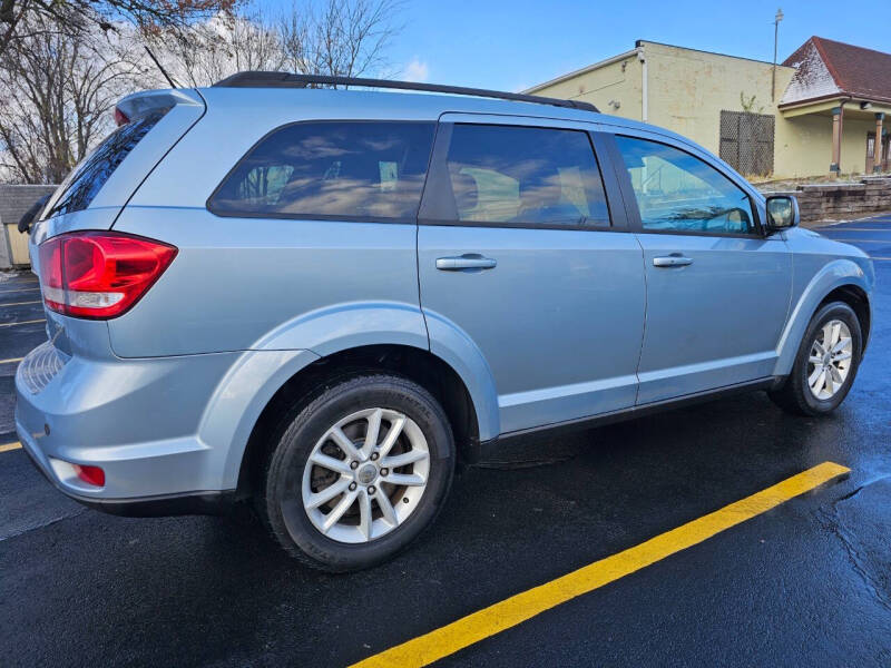 2013 Dodge Journey SXT photo 11